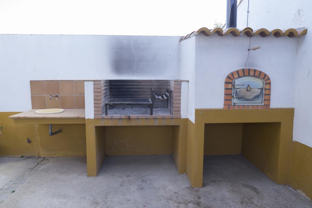 Casa Rural Dehesa De Solana Herrera de Alcantara ภายนอก รูปภาพ
